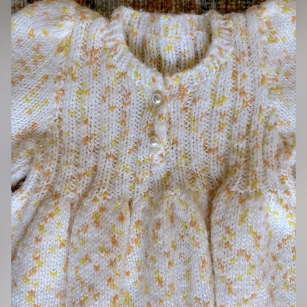 🌿 👼Vintage Handmade Knitted Baby Dresses - Picture 5 of 15